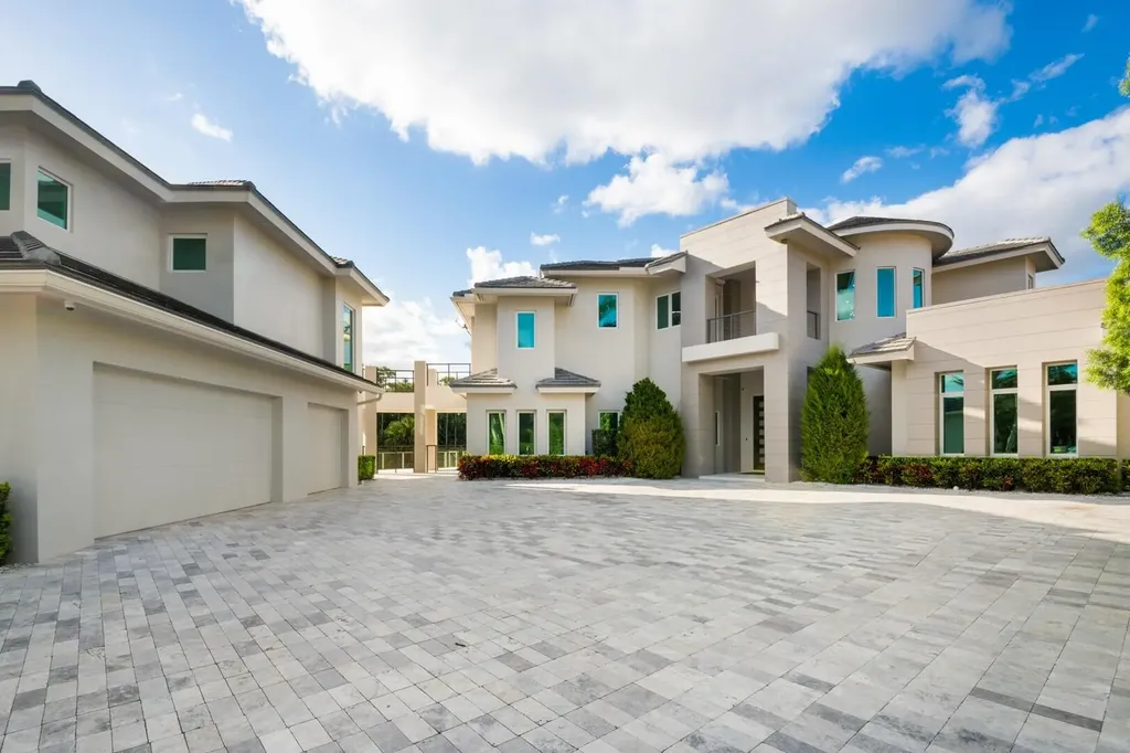 17106 Avenue Le Rivage Boca Raton FL 33496
