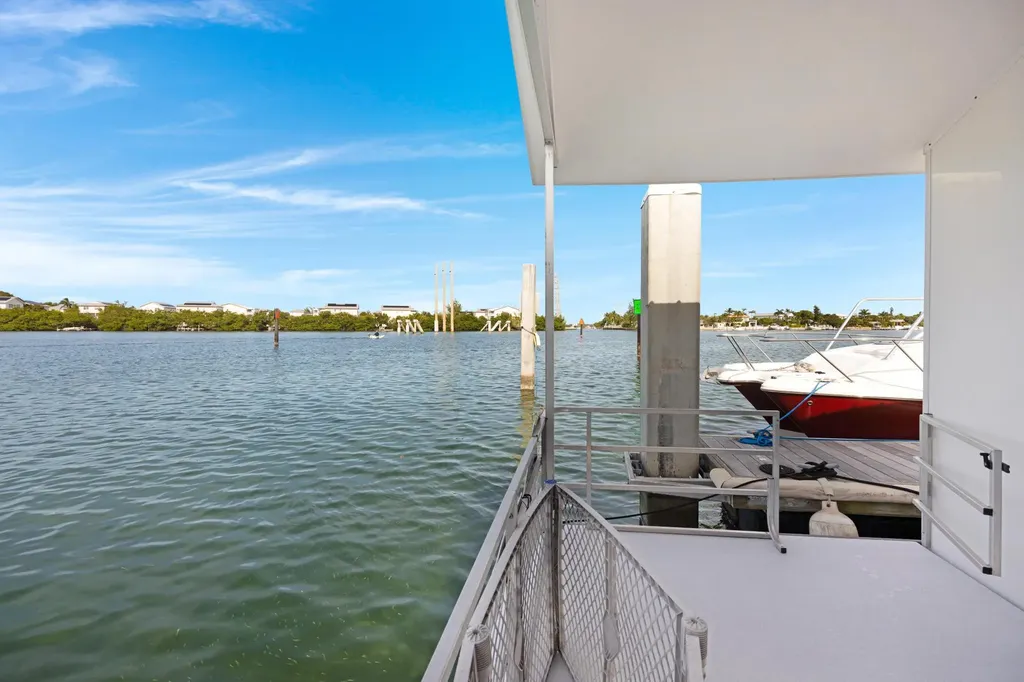 1801 N Roosevelt M-28 Boulevard Key West FL 33040