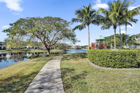 4827 Palmbrooke Circle W West Palm Beach FL 33417