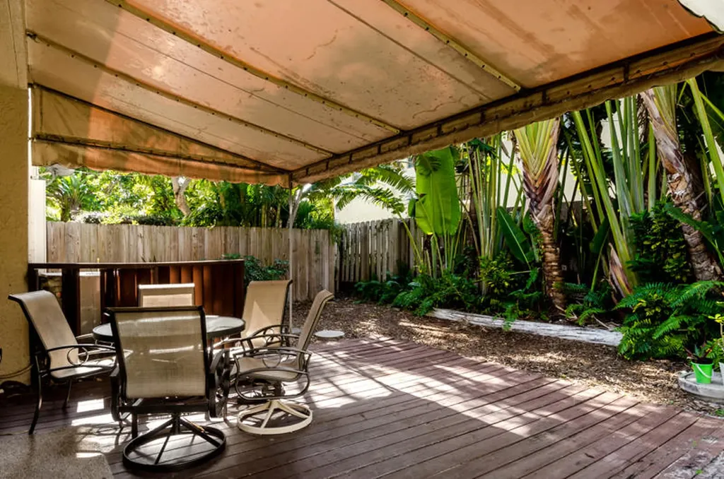 363 W Camino Real Boca Raton FL 33432