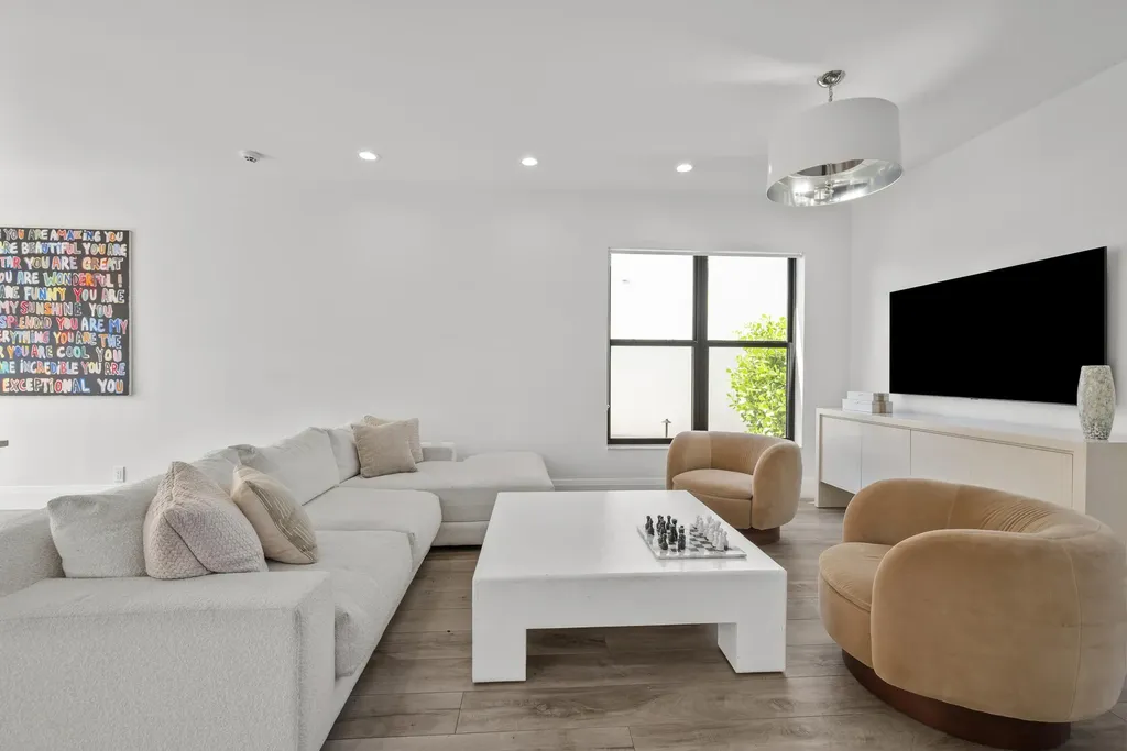 4070 NW 58th Lane Boca Raton FL 33496