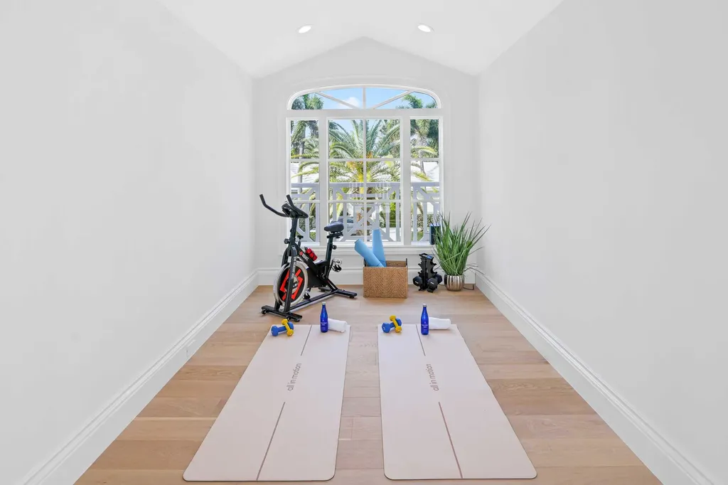 220 Esplanade Way Palm Beach FL 33480
