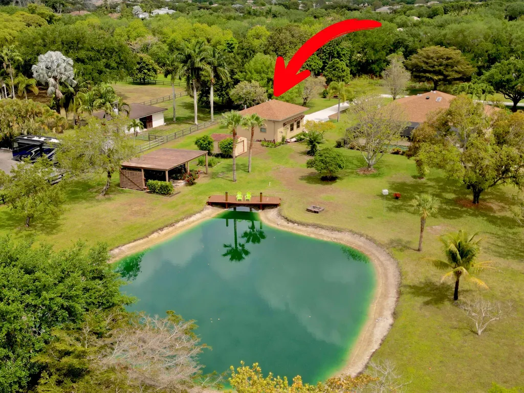10735 Lantana Road Lake Worth FL 33449