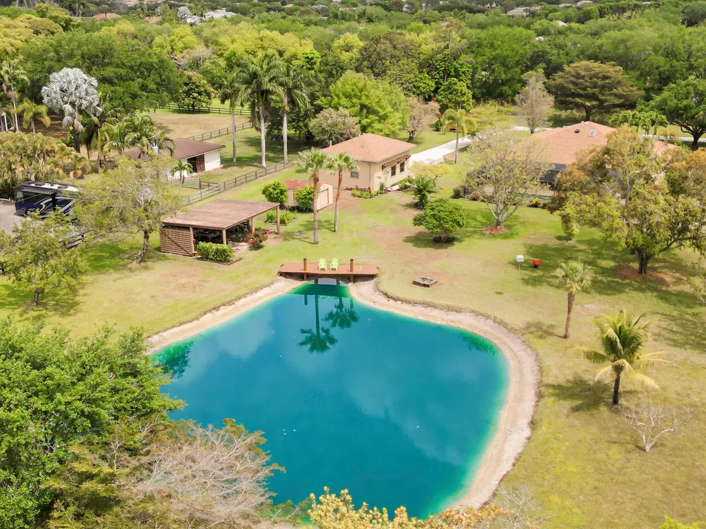 10735 Lantana Road Lake Worth FL 33449
