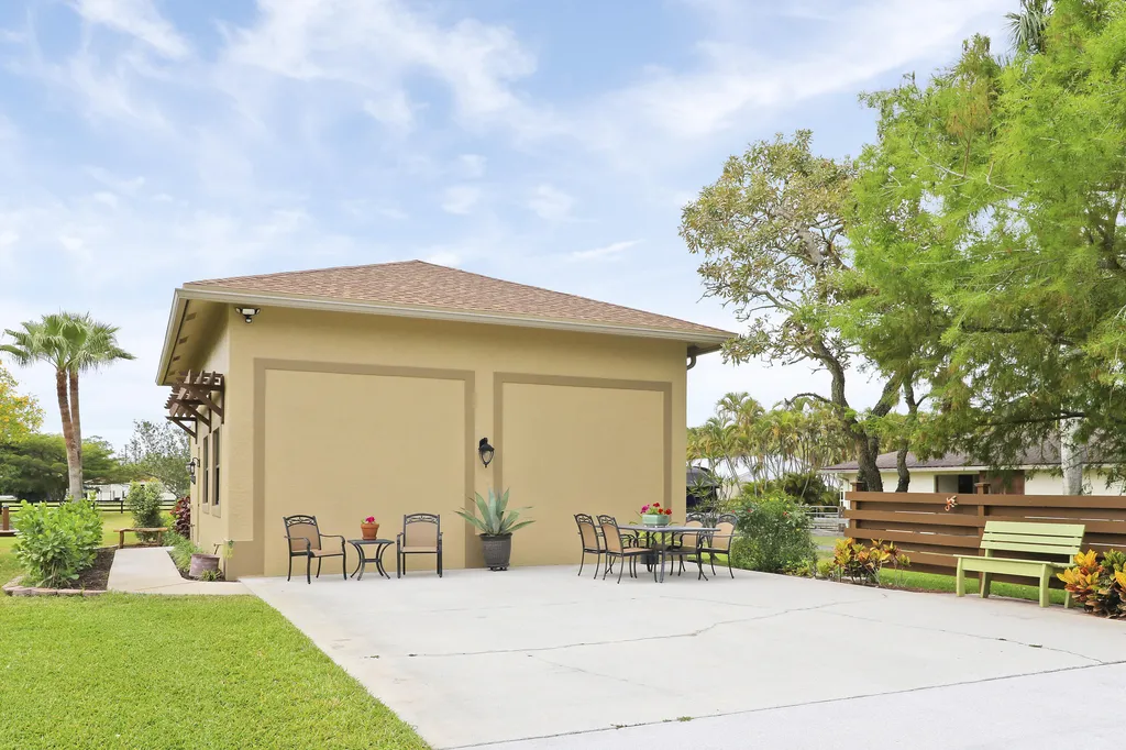 10735 Lantana Road Lake Worth FL 33449