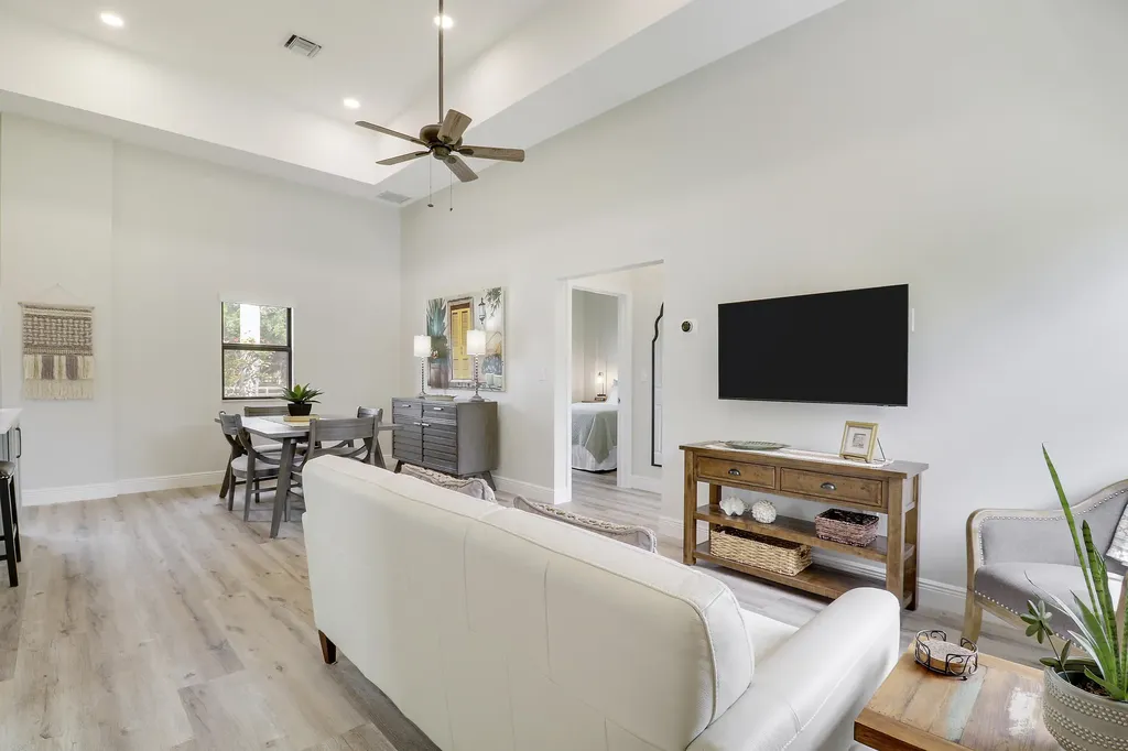 10735 Lantana Road Lake Worth FL 33449