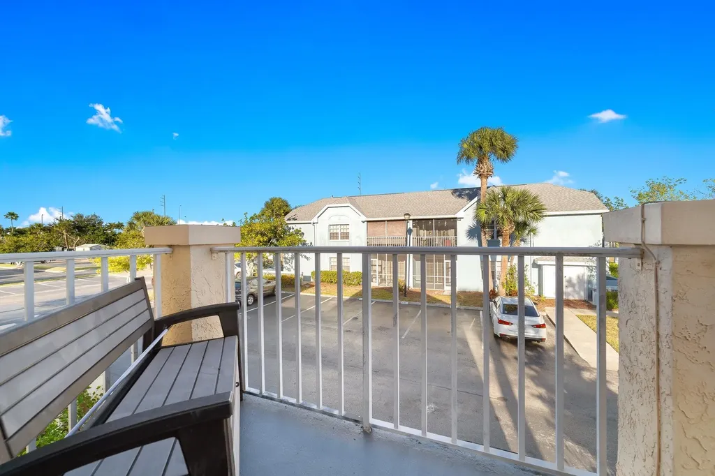 1627 SE Green Acres Circle Port St Lucie FL 34952