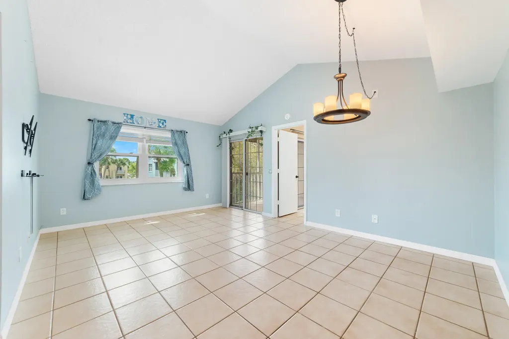 1627 SE Green Acres Circle Port St Lucie FL 34952