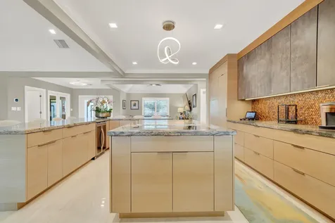 513 N Country Club Drive Atlantis FL 33462