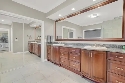 513 N Country Club Drive Atlantis FL 33462