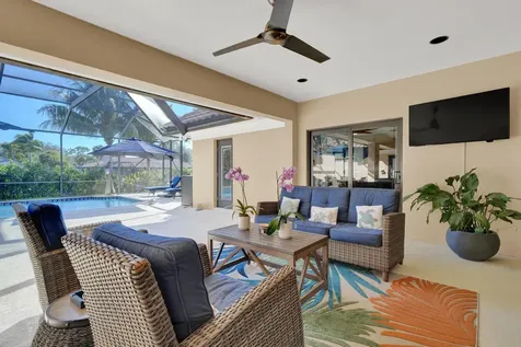 513 N Country Club Drive Atlantis FL 33462