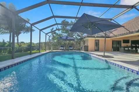 513 N Country Club Drive Atlantis FL 33462