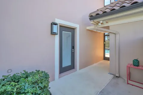 513 N Country Club Drive Atlantis FL 33462