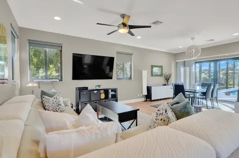 513 N Country Club Drive Atlantis FL 33462