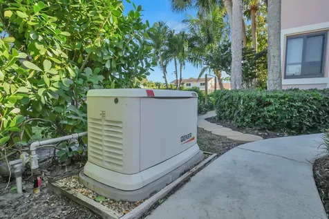 513 N Country Club Drive Atlantis FL 33462