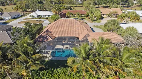 513 N Country Club Drive Atlantis FL 33462