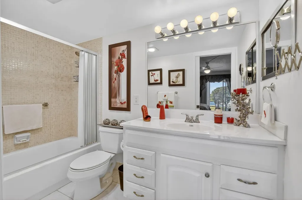 4110 Oakridge V Deerfield Beach FL 33442