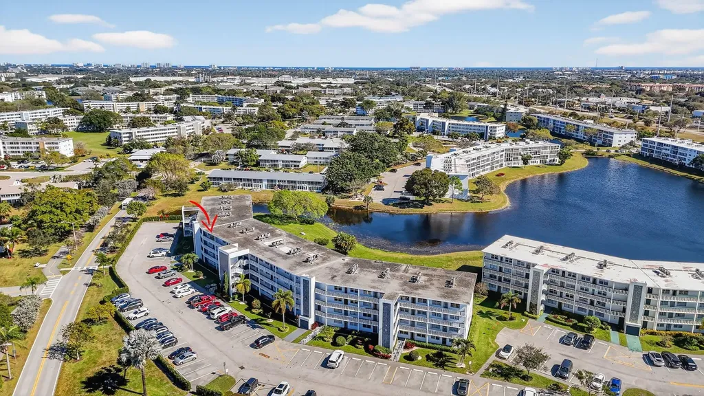4110 Oakridge V Deerfield Beach FL 33442
