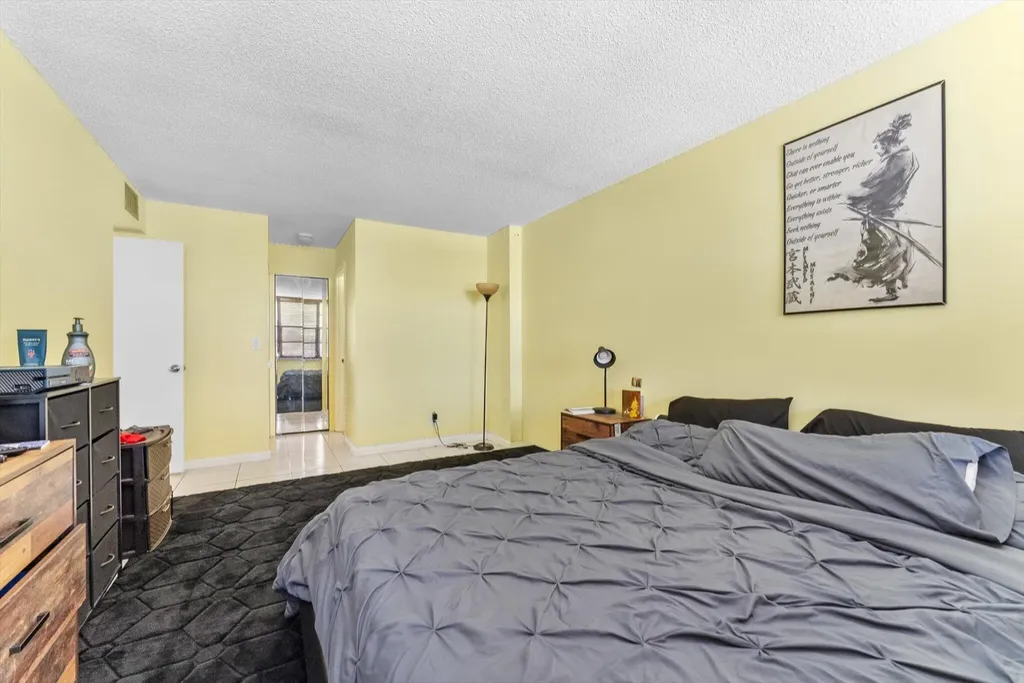 2751 Taft Street Hollywood FL 33020