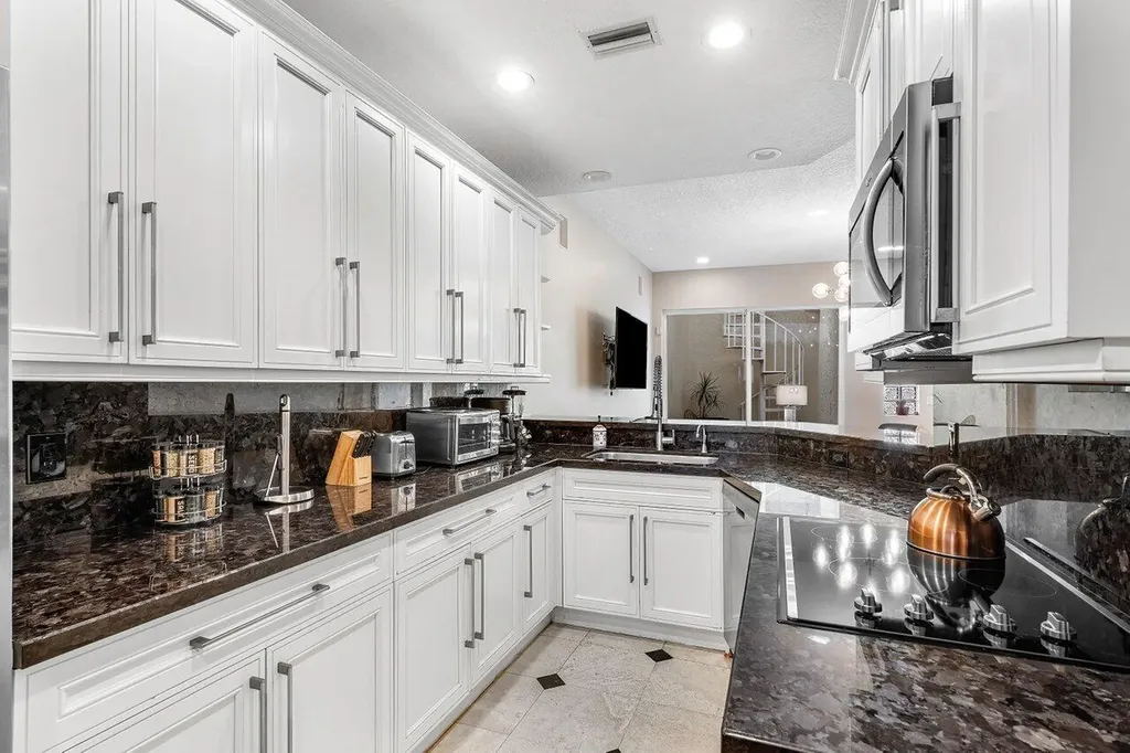 4517 S Ocean Boulevard Highland Beach FL 33487