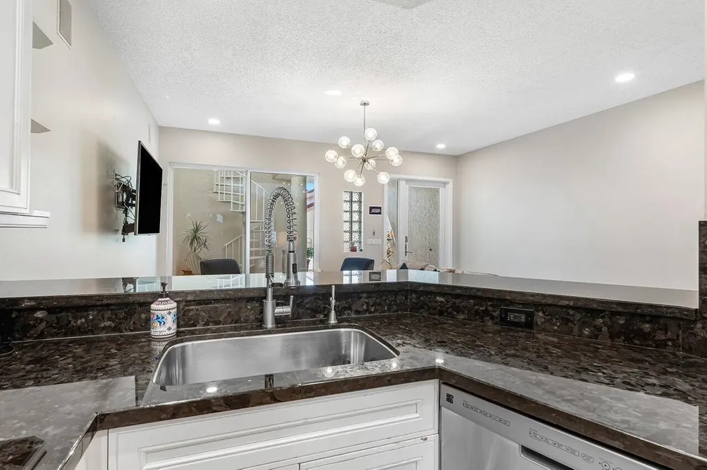 4517 S Ocean Boulevard Highland Beach FL 33487