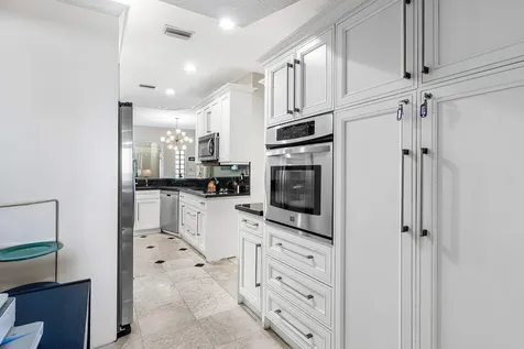 4517 S Ocean Boulevard Highland Beach FL 33487