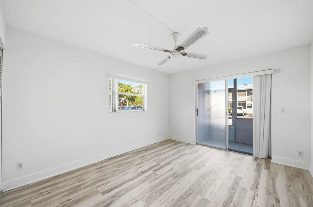 452 Brittany J Delray Beach FL 33446
