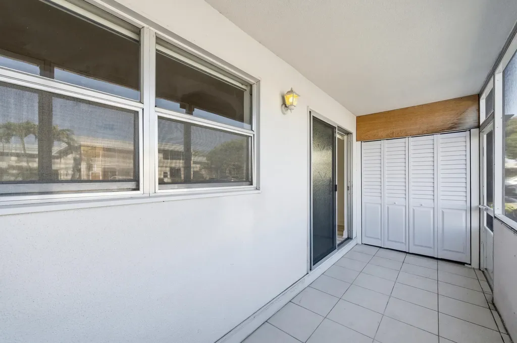 452 Brittany J Delray Beach FL 33446