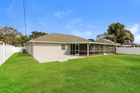 1614 SE Goucho Avenue Port St Lucie FL 34952