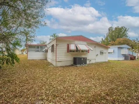 10 Padre Port St Lucie FL 34952