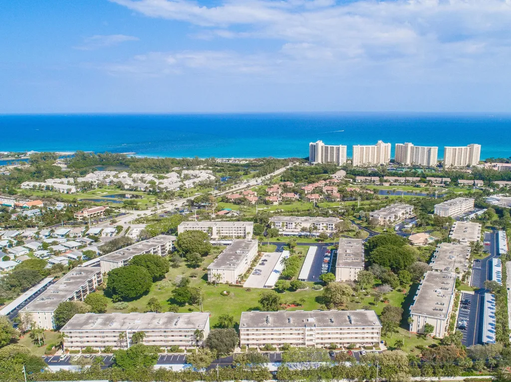 300 N Highway A1a Jupiter FL 33477