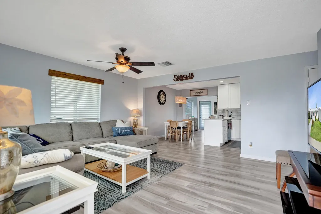 901 SW 6th Avenue Boynton Beach FL 33426