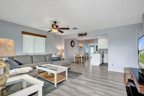 901 SW 6th Avenue Boynton Beach FL 33426