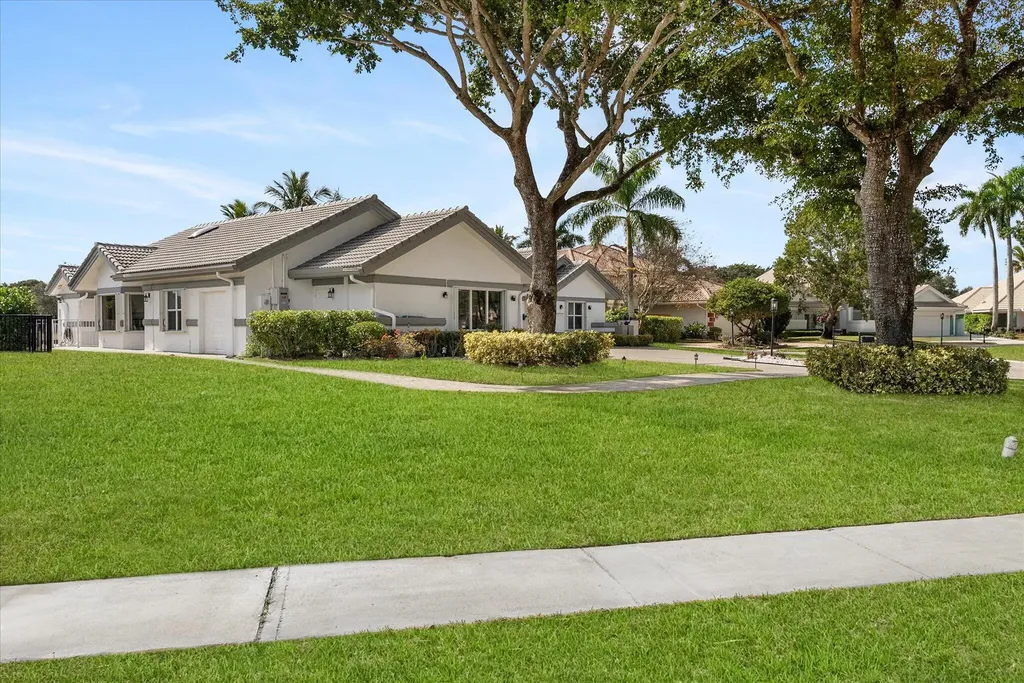 10722 Kirkaldy Lane Boca Raton FL 33498