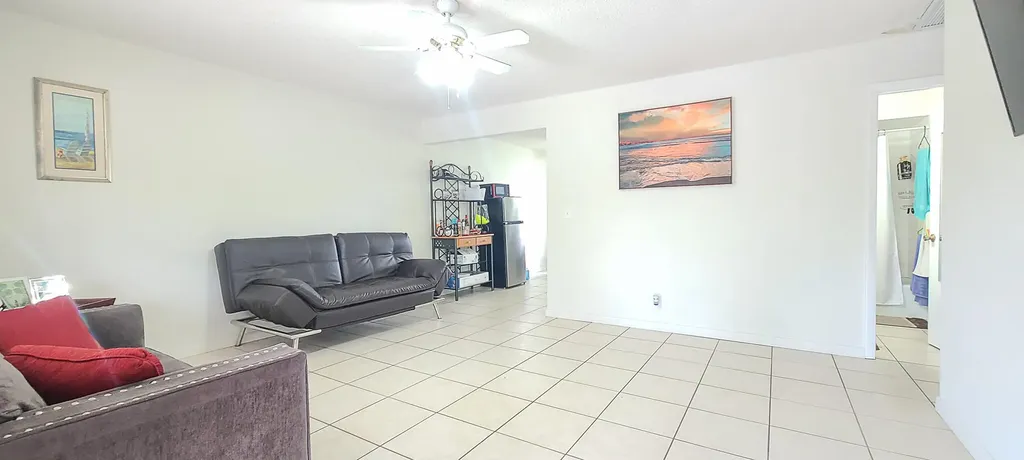 4647 Marguerita Street West Palm Beach FL 33417