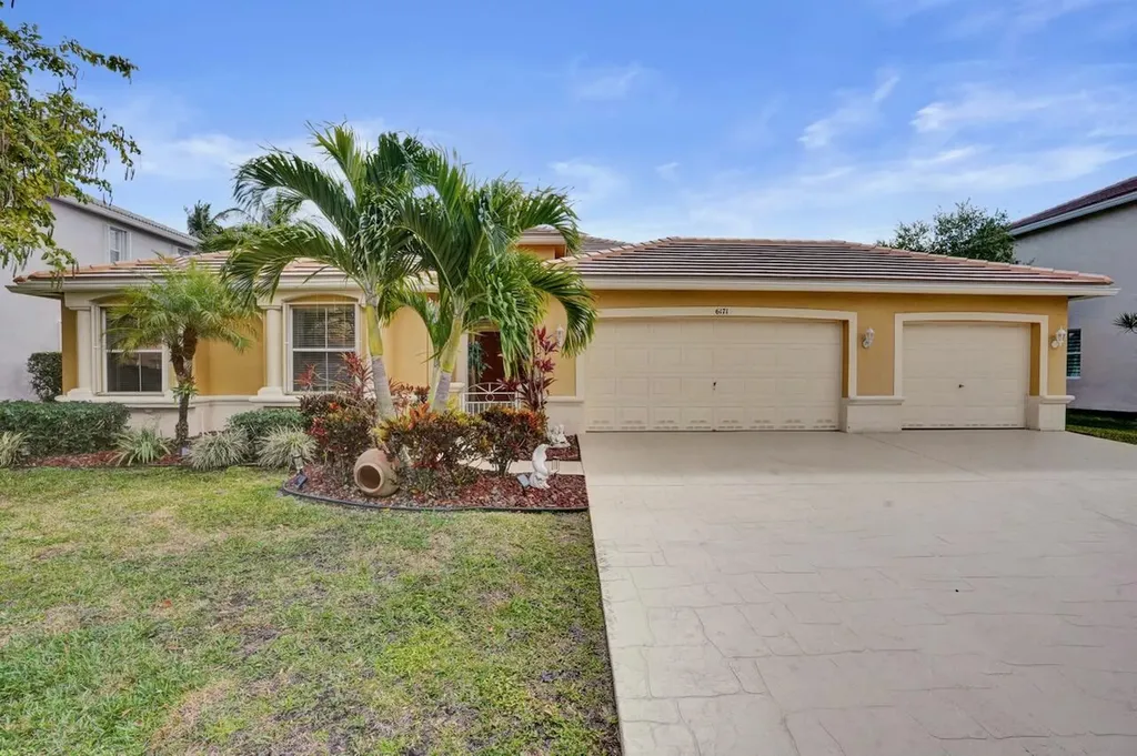 6171 Shadow Tree Lane Lake Worth FL 33463