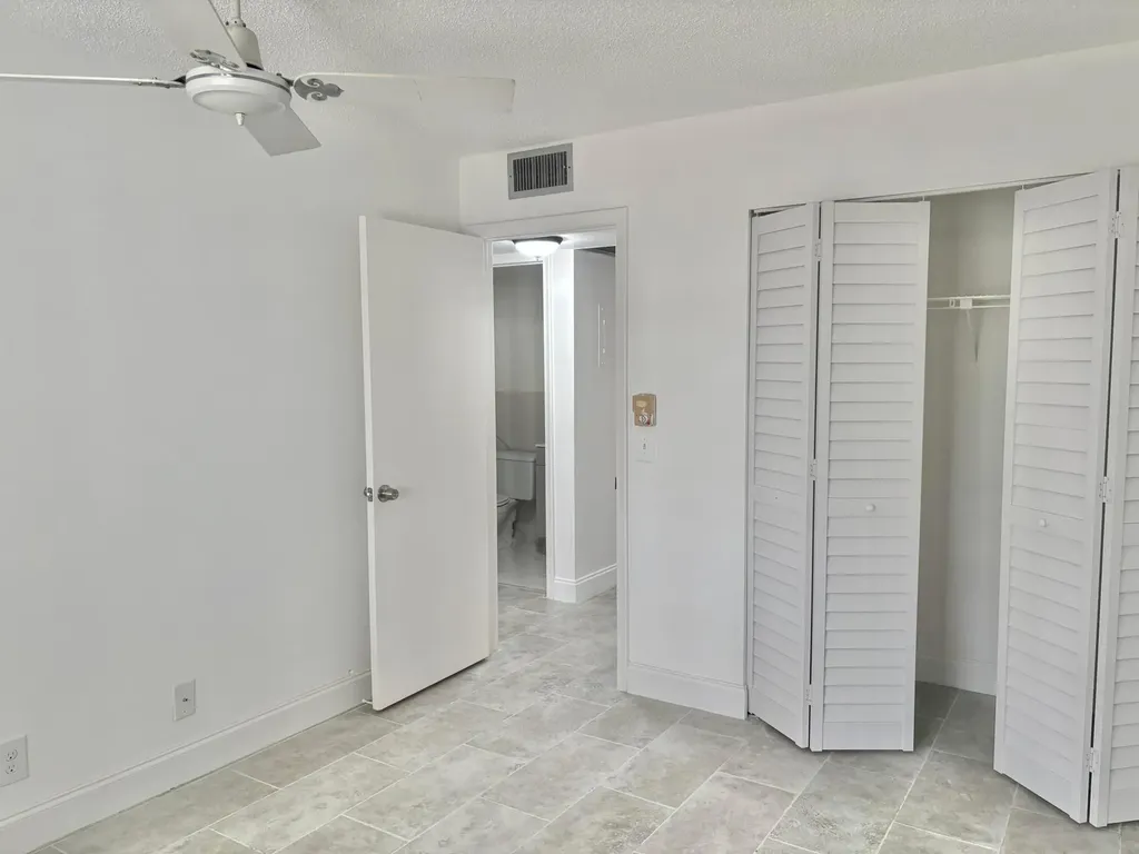 239 Sussex L West Palm Beach FL 33417