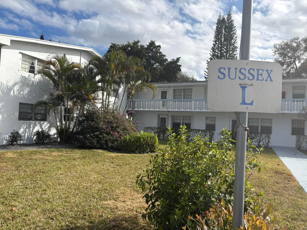239 Sussex L West Palm Beach FL 33417