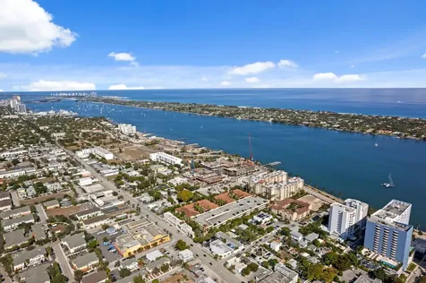 1617 N Flagler Drive West Palm Beach FL 33407