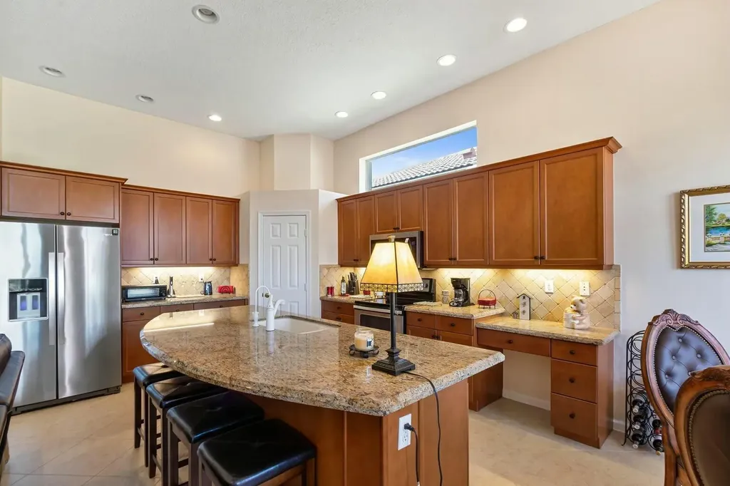 8709 Via Grande E Wellington FL 33411