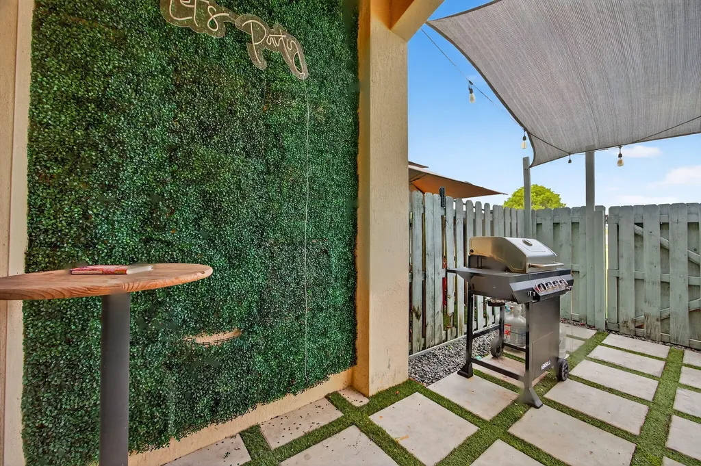 2332 SE 16th Terrace Homestead FL 33035