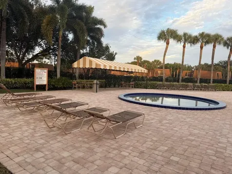 7117 71st Way West Palm Beach FL 33407