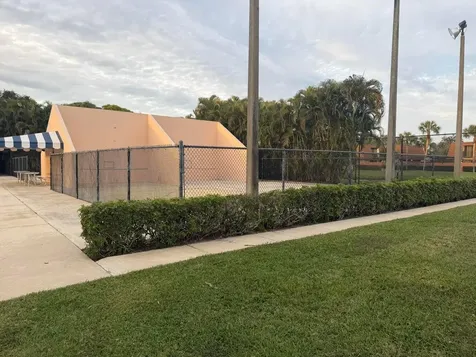 7117 71st Way West Palm Beach FL 33407