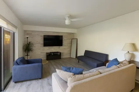 7117 71st Way West Palm Beach FL 33407