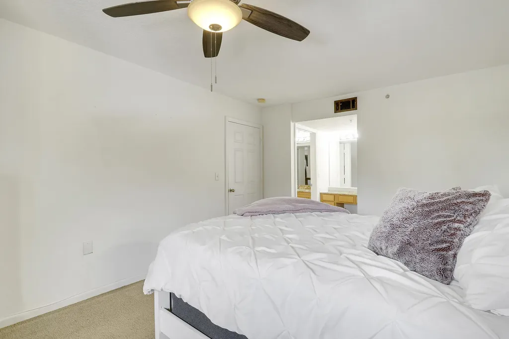 261 SW Palm Drive Port St Lucie FL 34986