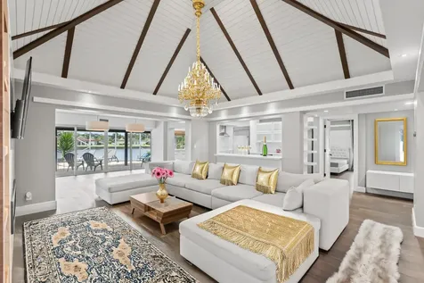 6106 Royal Poinciana Lane Tamarac FL 33319