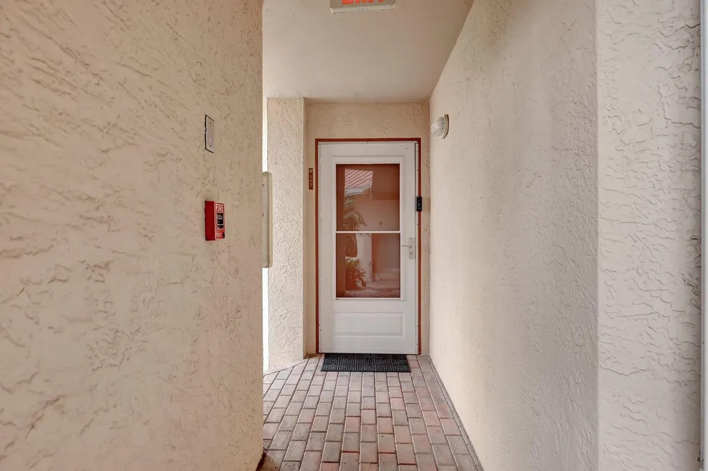 3870 N Hwy A1a Hutchinson Island FL 34949