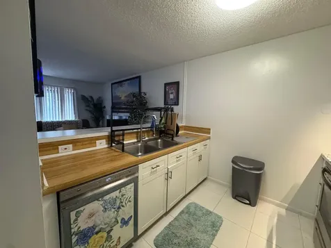 1443 39th Avenue Vero Beach FL 32960