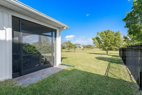 886 Ember Ridge Loxahatchee FL 33470