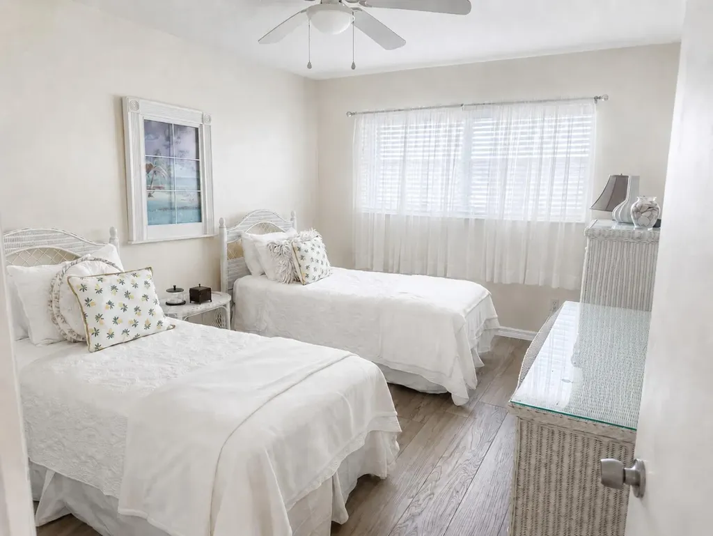 111 Shore Court North Palm Beach FL 33408